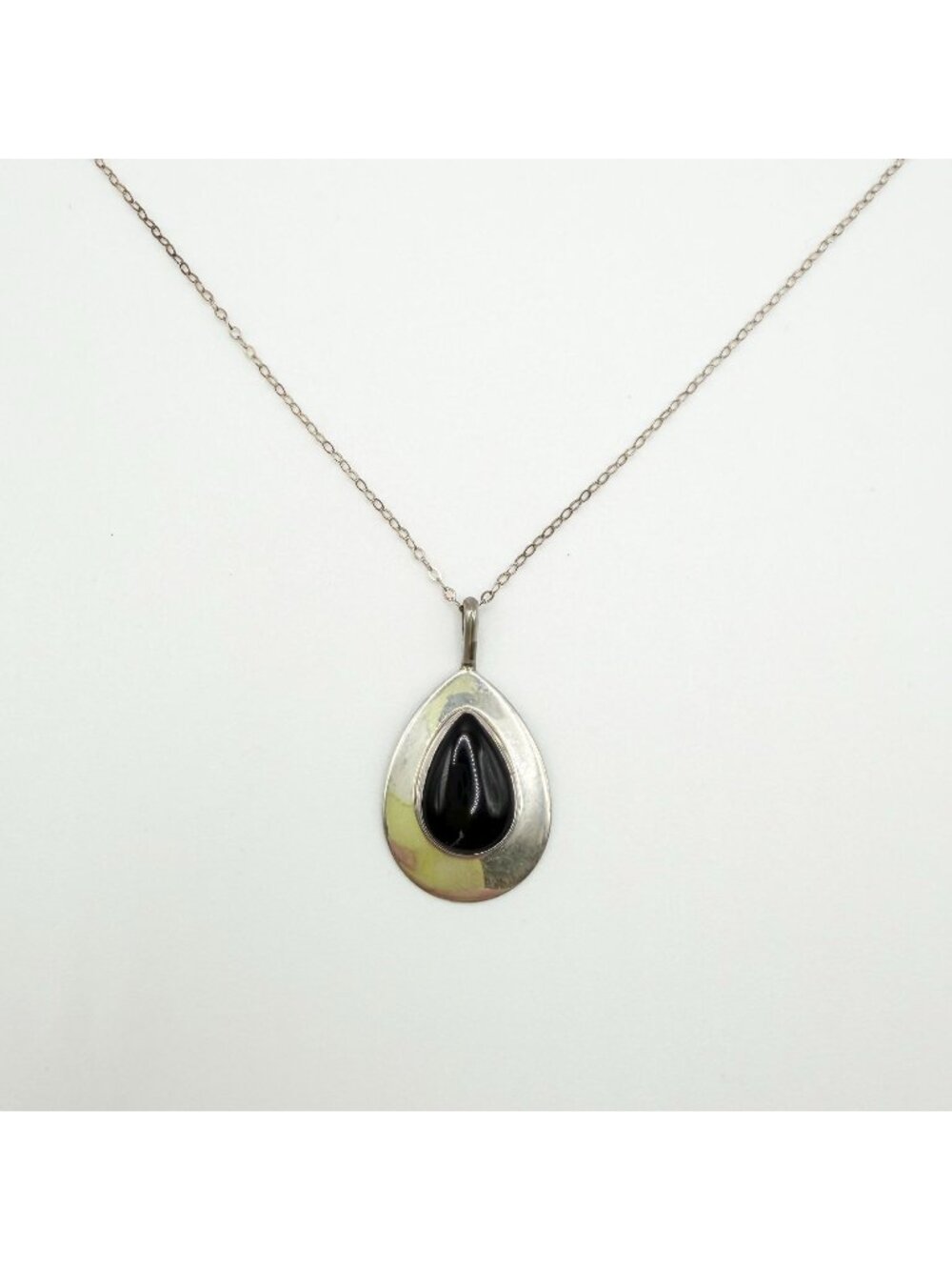 Vintage Sterling Silver Onyx Teardrop Pendant Necklace
